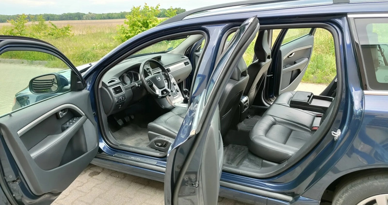 Volvo V70 cena 31300 przebieg: 259000, rok produkcji 2013 z Baranów Sandomierski małe 781